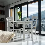 Daire Sunny With Parking, Jacuzzi, Sauna & Balcony With Mountain View By Renters *