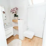 Sunny With Parking, Jacuzzi, Sauna & Balcony With Mountain View By Renters * Szczyrk