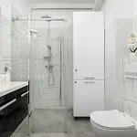 Sunny With Parking, Jacuzzi, Sauna & Balcony With Mountain View By Renters Appartement