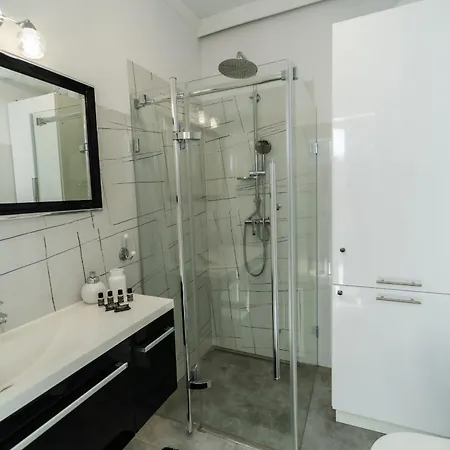 Sunny With Parking & Balcony With Mountain View By Renters * Szczyrk