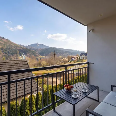 Sunny With Parking, Jacuzzi, Sauna & Balcony With Mountain View By Renters Apartment *