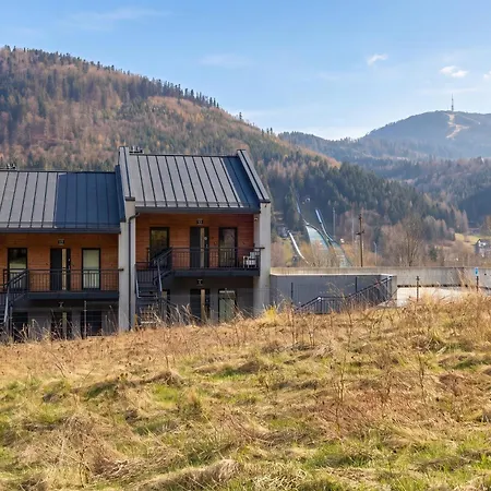 アパート Sunny With Parking, Jacuzzi, Sauna & Balcony With Mountain View By Renters *