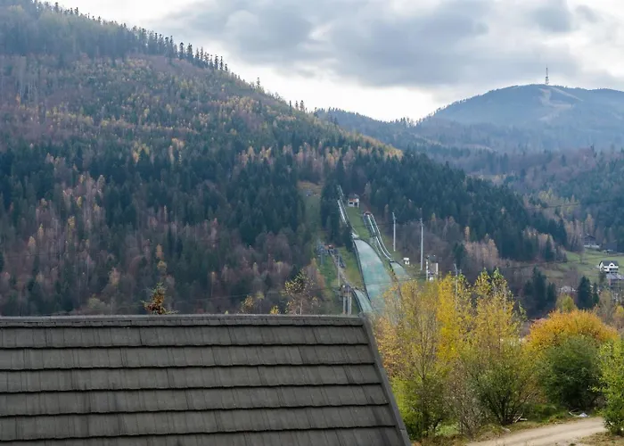 شقة Sunny With Parking & Balcony With Mountain View By Renters *