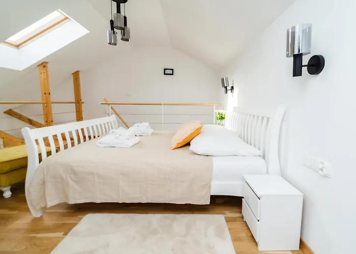 Apartment Sunny With Parking & Balcony With Mountain View By Renters Szczyrk